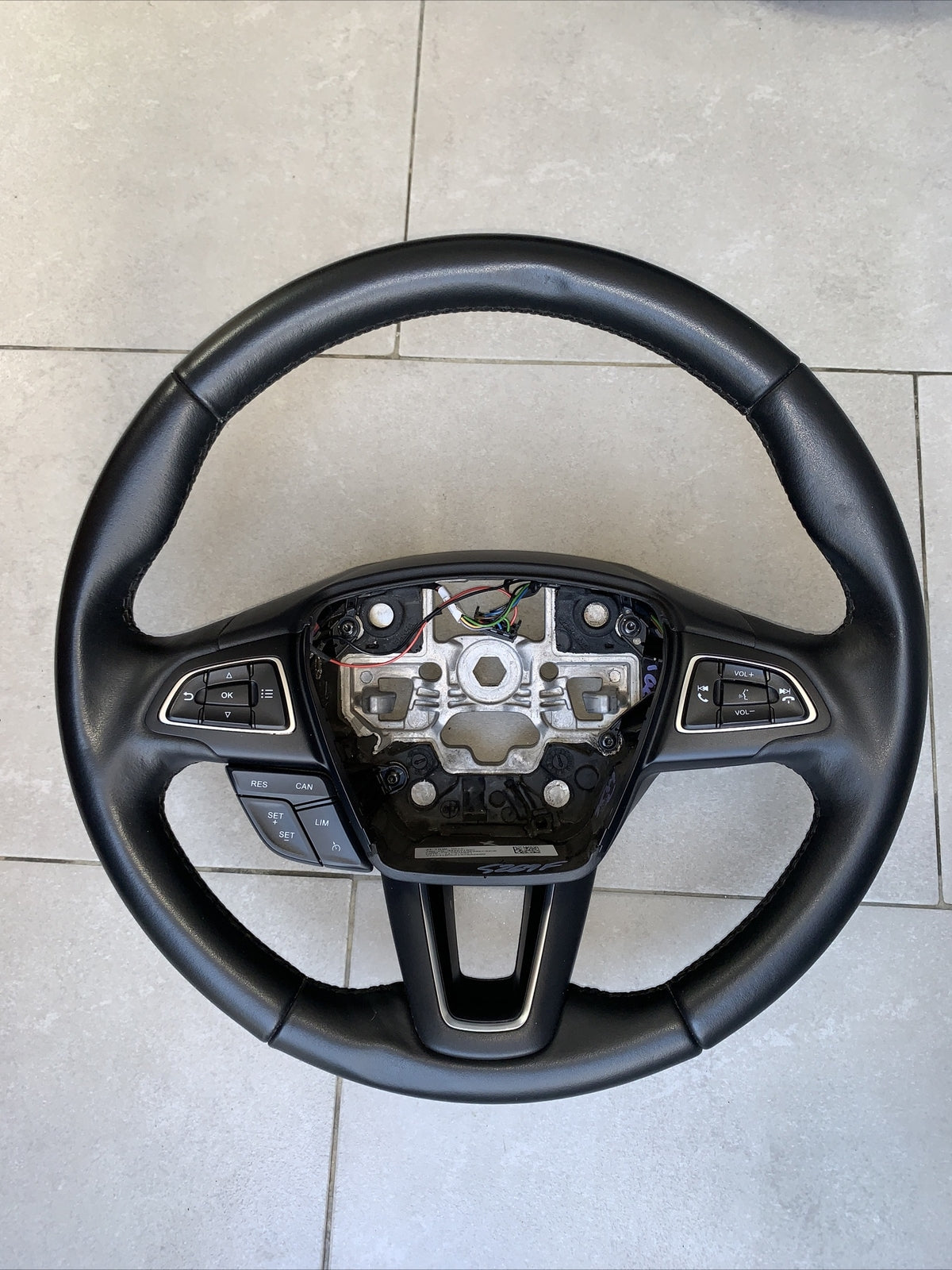 VOLANTE / STERZO CON COMANDI FORD ECOSPORT 2022  CGN153600KC3ZHE