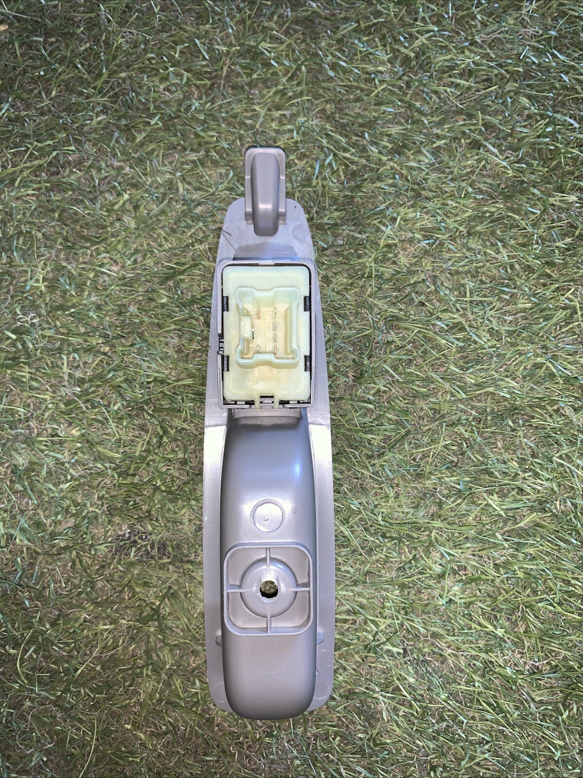 829614619R PULSANTIERA ALZAVETRO POSTERIORE SINISTRA RENAULT CAPTUR 2015