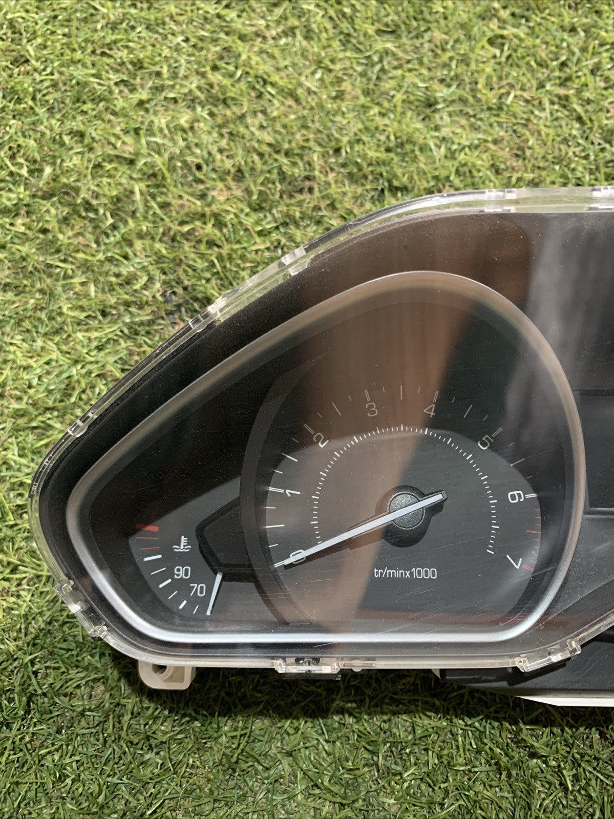 QUADRO STUMENTI PER PEUGEOT 208 Serie 9822621180 (12 19) 1.2 BENZINA