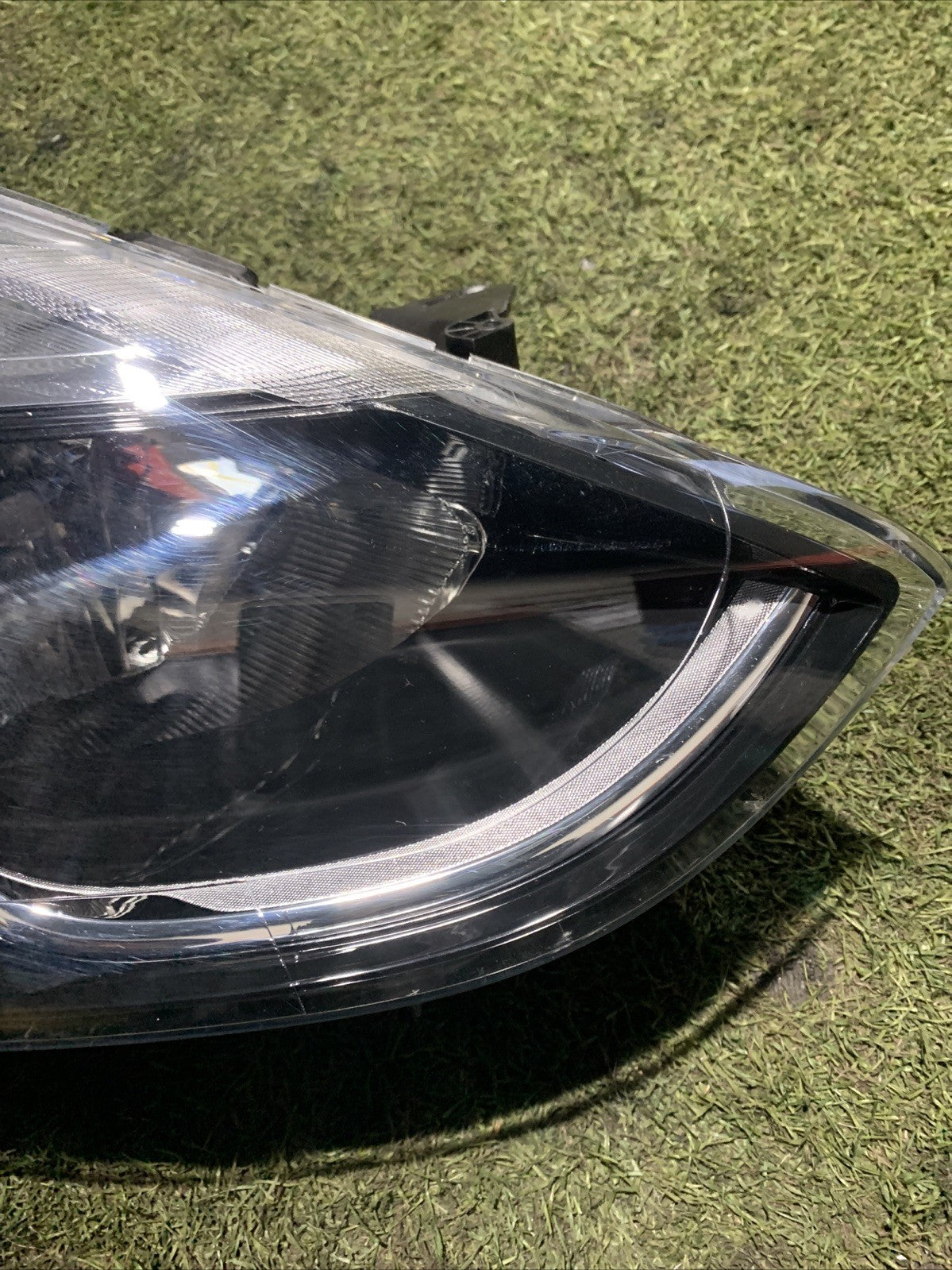 FARO FANALE ANTERIORE DESTRO DX PER RENAULT Clio Serie IV 260100653r (12>19)