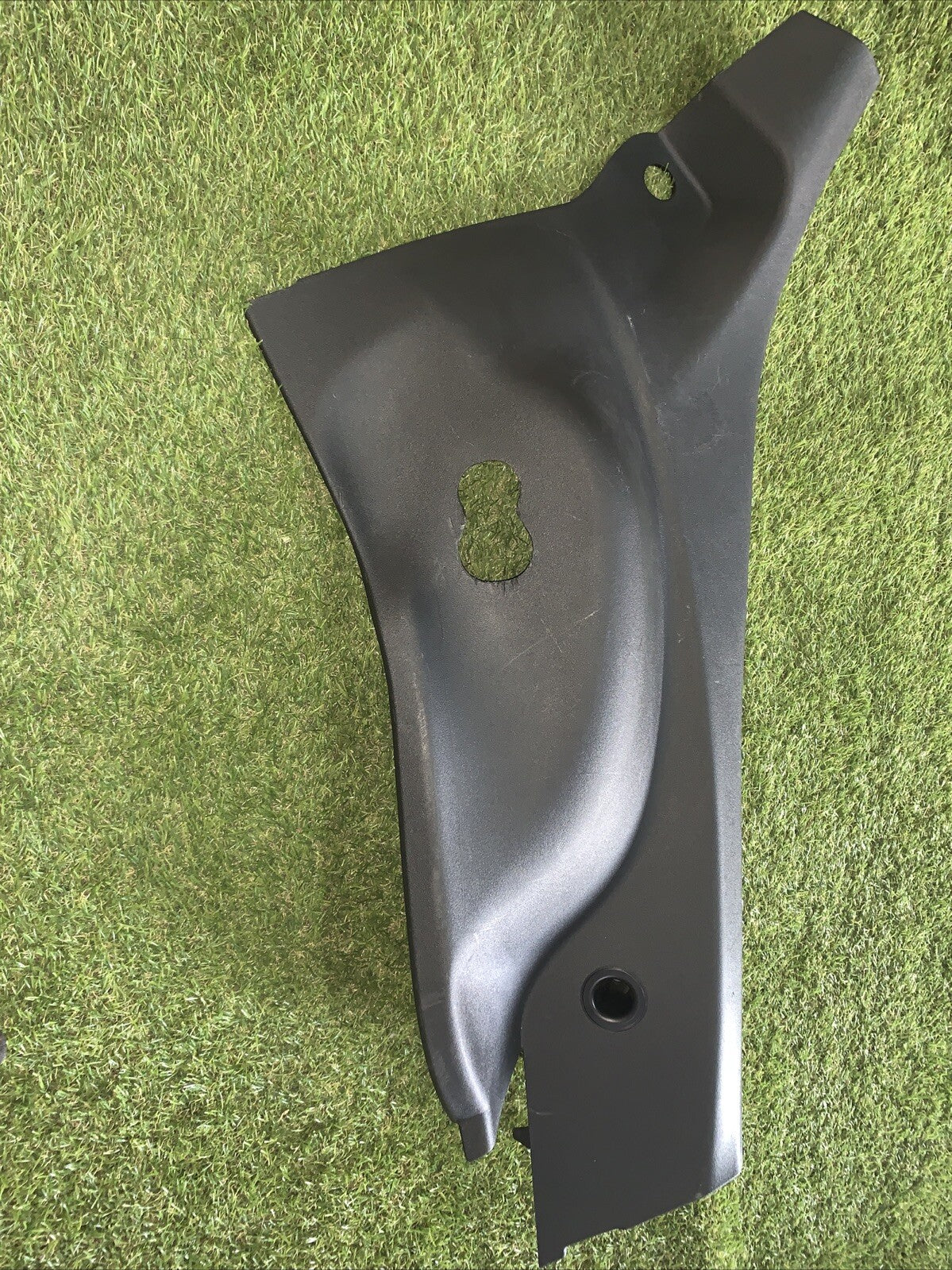 Rivestimento montante posteriore destro Fiat 500x COD:735572212 (2)