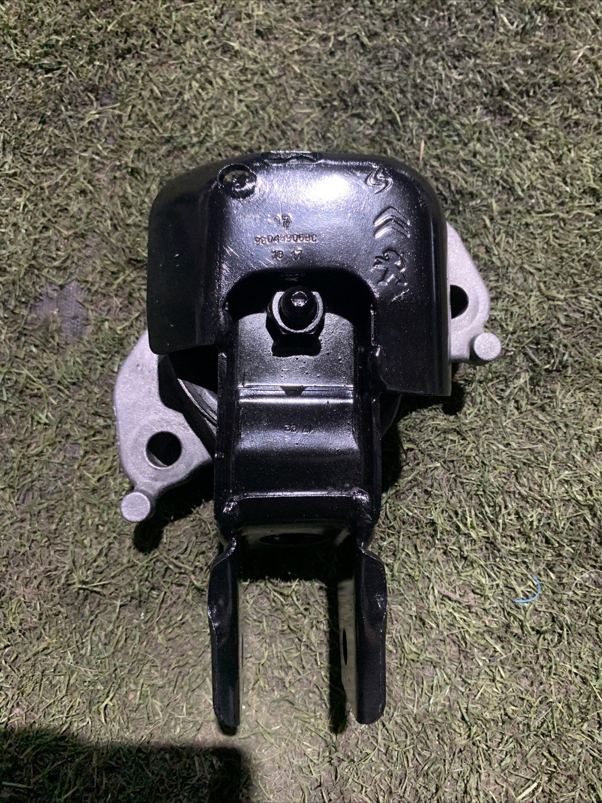 Supporto Motore Peugeot 5008 2016-2020 2.0 Diesel 9804890680
