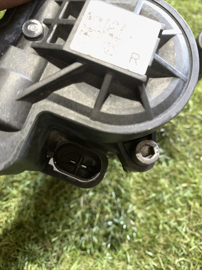 PINZA FRENO POSTERIORE SINISTRA PER VOLKSWAGEN Tiguan Serie 3Q0615405R (16>)