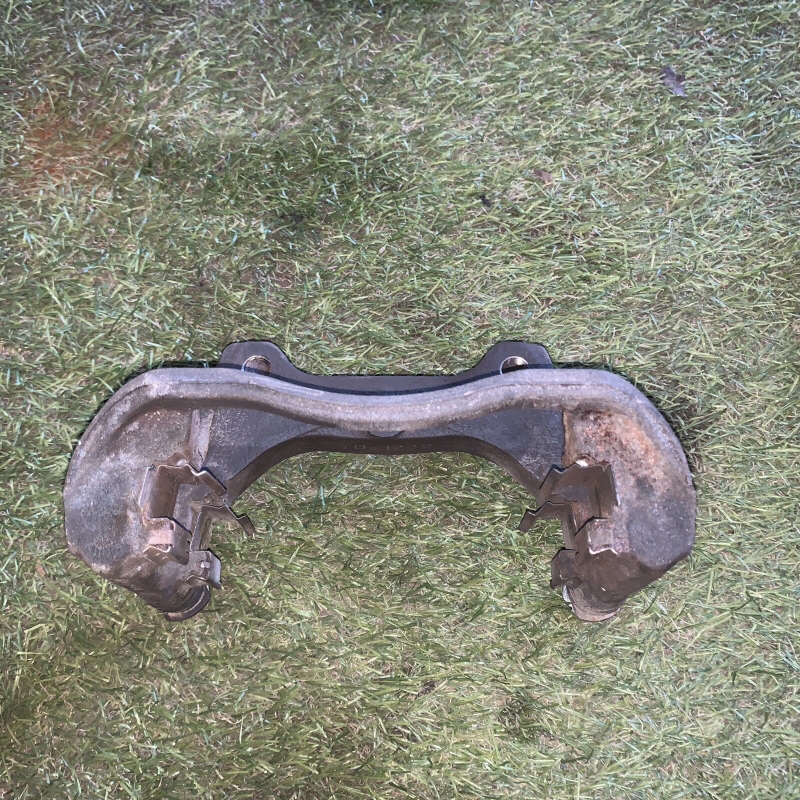 porta pinza anteriore sx lancia delta 1.6