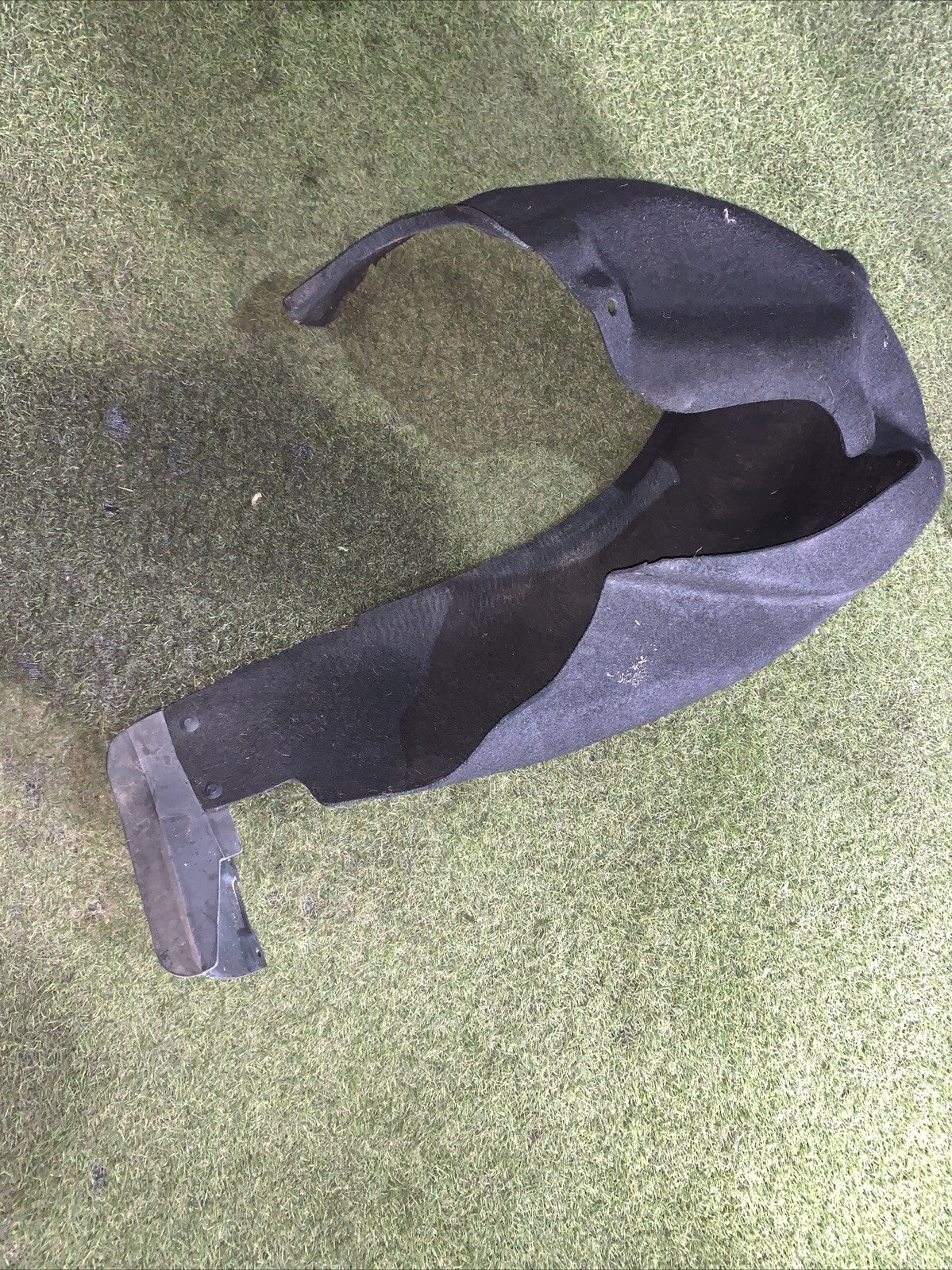 PARASASSI INT. PASSARUOTA POST. SX PER BMW SERIE 1 E81/E87 (07-11) RESTYLING