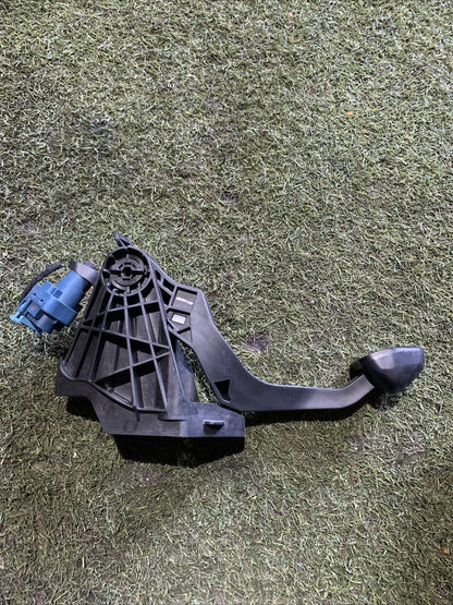 PEDALE FRENO PER VOLKSWAGEN POLO (6R1) 2009 6R1721059AA (2)