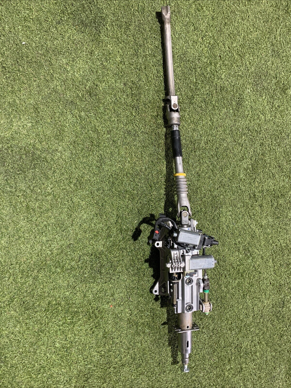 Piantone Sterzo Maserati Levante 2016 16120810198