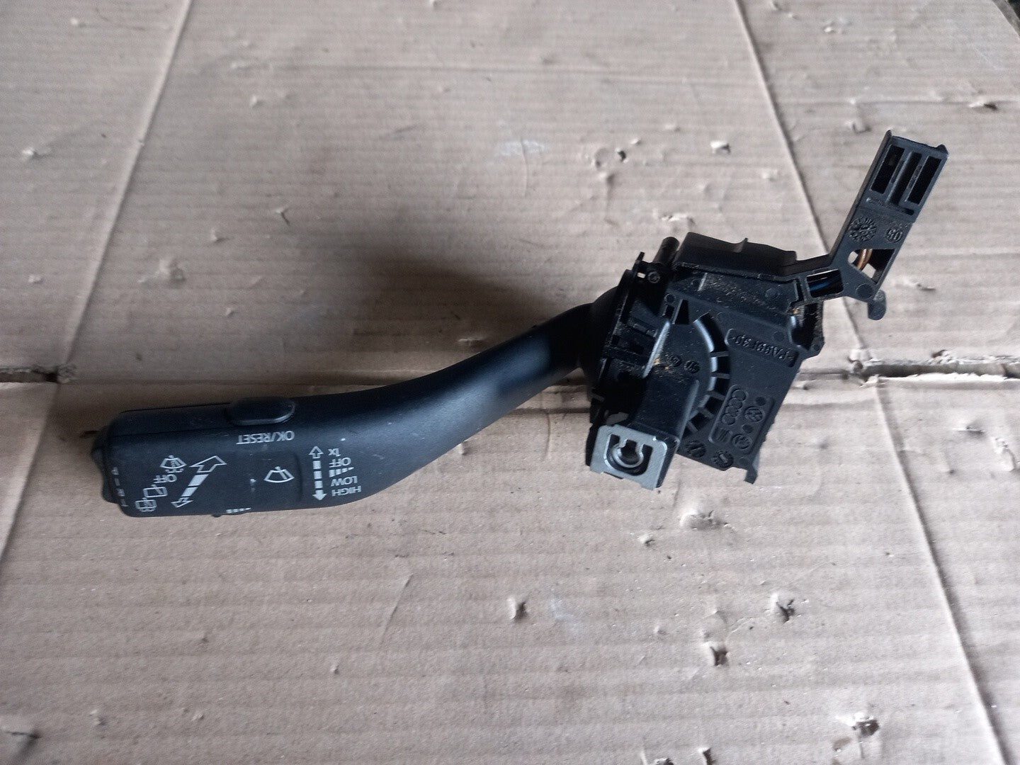 LEVA COMANDO TERGICRISTALLI  VW GOLF MK VI 1K0953519L (06) 563294