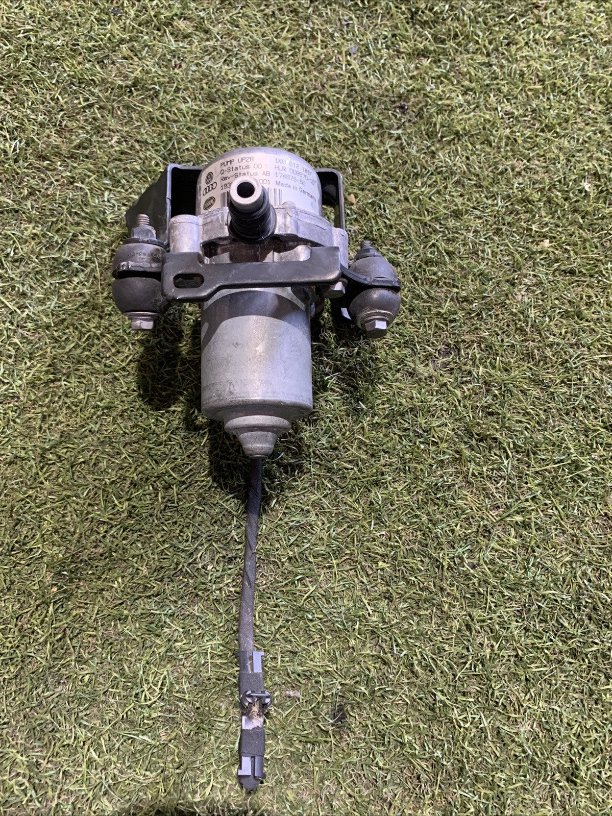 POMPA A VUOTO PER VOLKSWAGEN T-Roc Serie 1K0612181F DKR Benzina 1000 (17>)