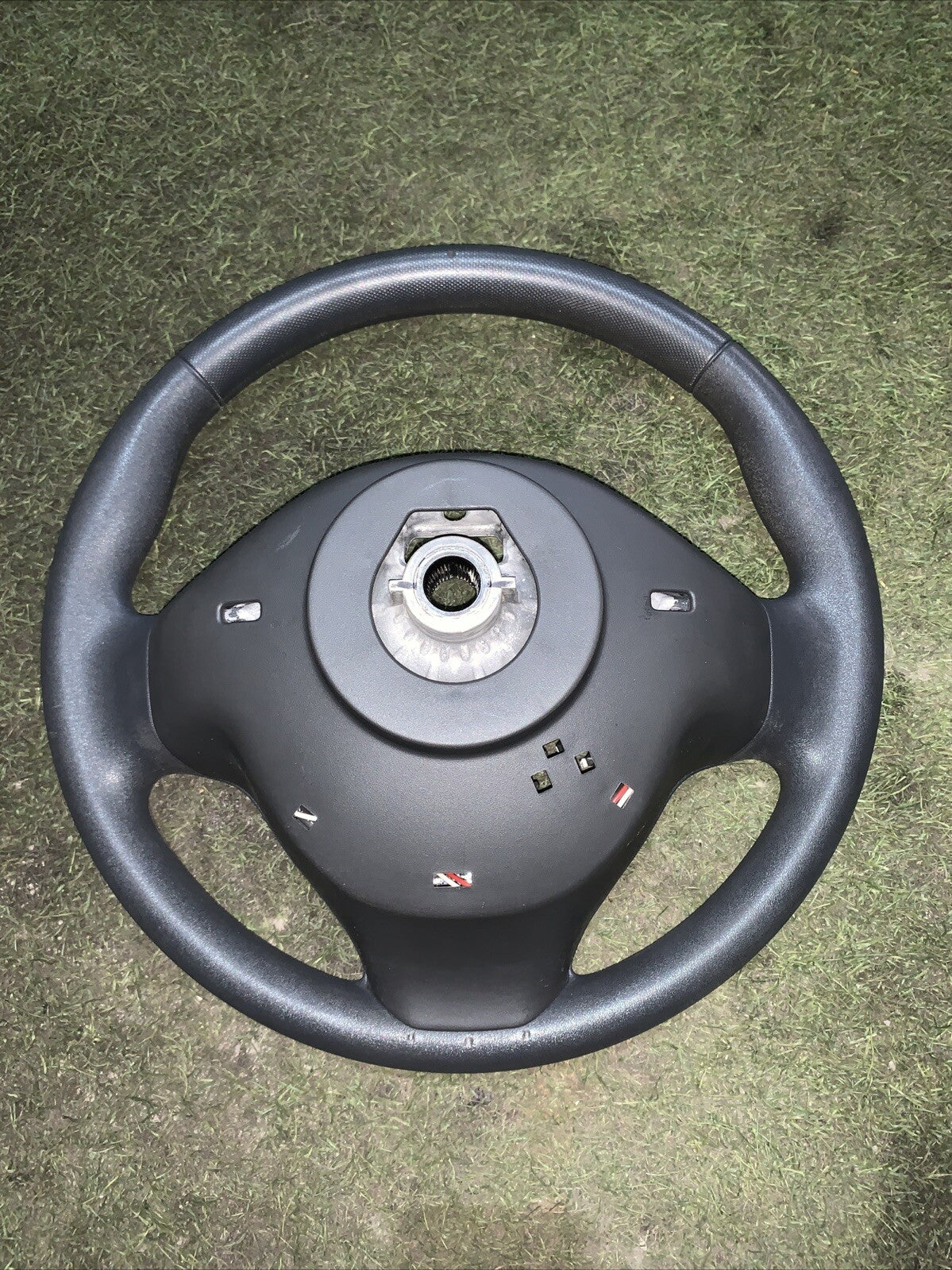 Volante Renault Captur 2013 484007342R