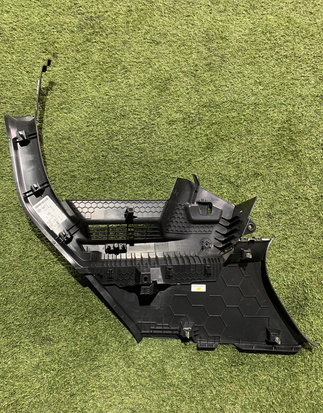 5H6867761 RIVESTIMENTO INTERNO SUPERIORE POSTERIORE BAGAGLIAIO SINISTR VW GOLF 8