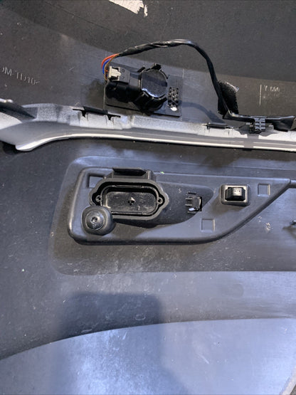 PARAURTI POSTERIORE COMPLETO VOLKSWAGEN T-CROSS  2019 IN POI CON SENSORI