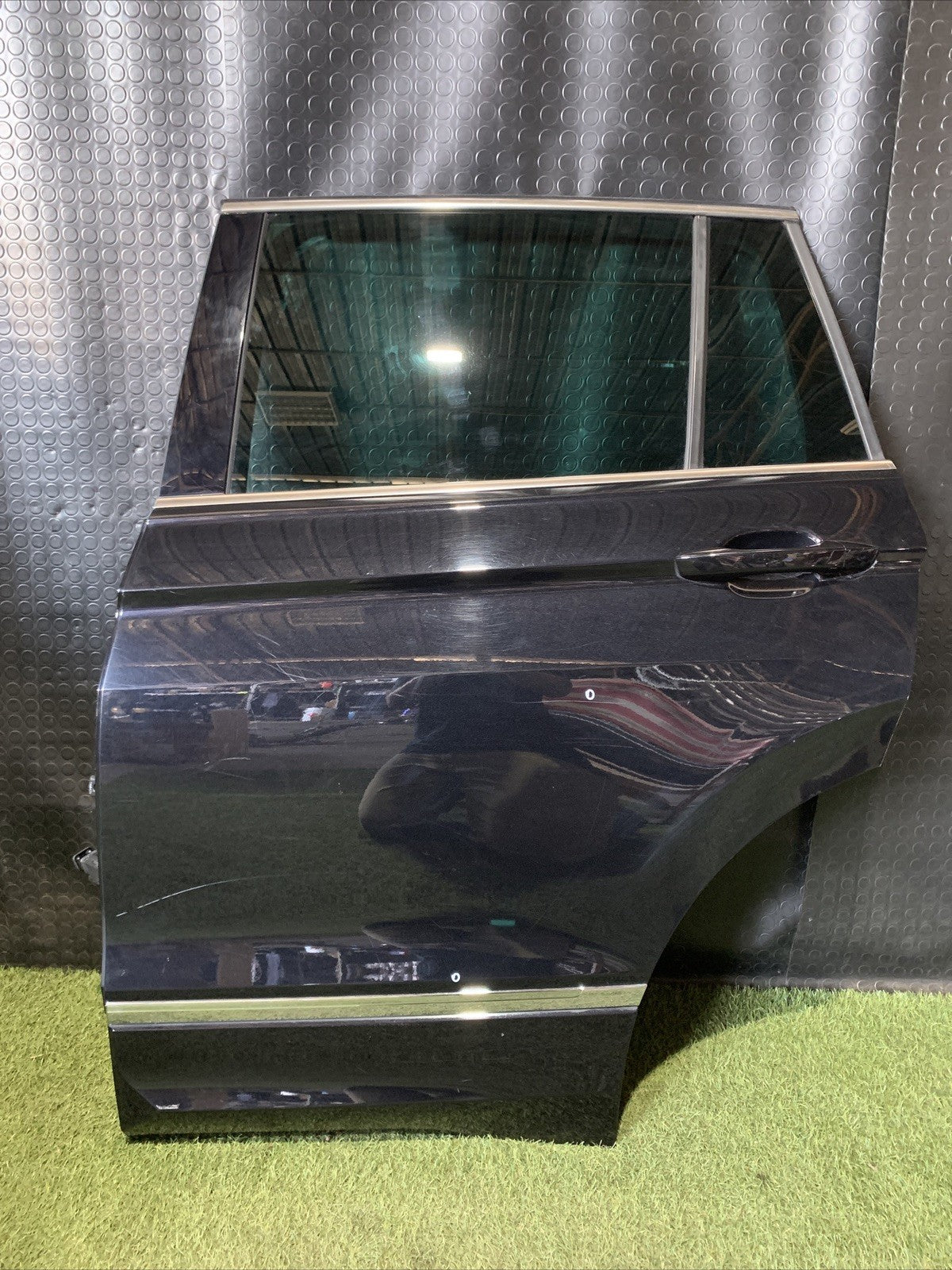 PORTA PORTIERA SPORTELLO POSTERIORE SINISTRA VOLKSWAGEN TIGUAN DAL 2016 R LINE