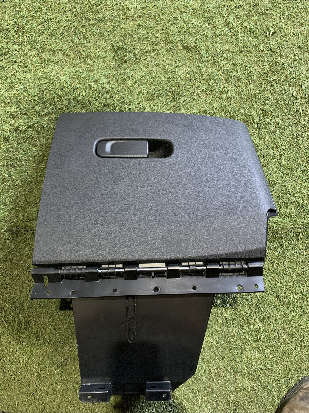 CASSETTO PORTA OGGETTI PER JEEP Avenger Serie 07357705310 (22>)