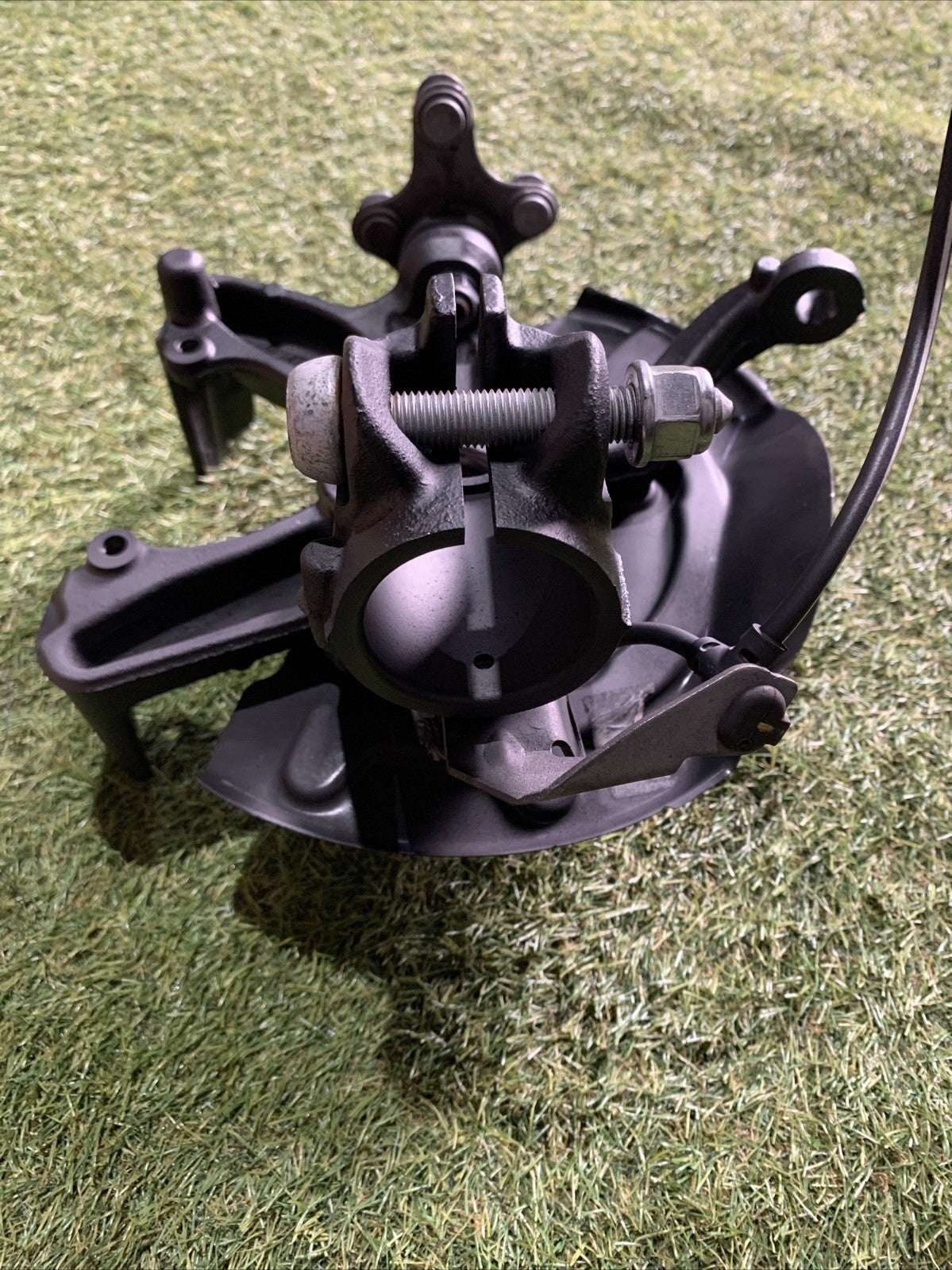 Mozzo Montante Fusello Anteriore Sinistro Audi A1 2020 1.0 Benzina 2Q0407255M