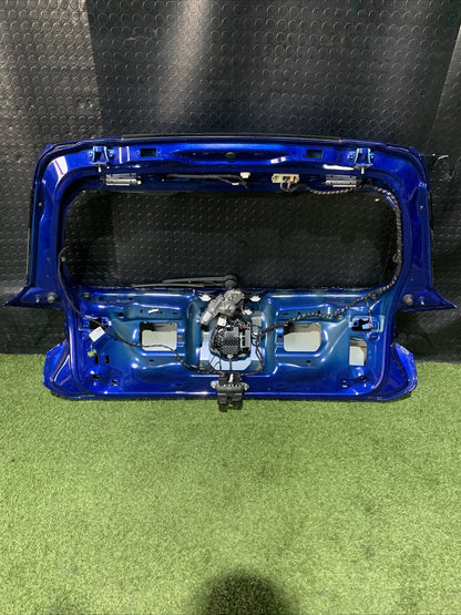 Cofano Portellone Baule Posteriore Volkswagen Golf 8R Con Telecamere Posteriore