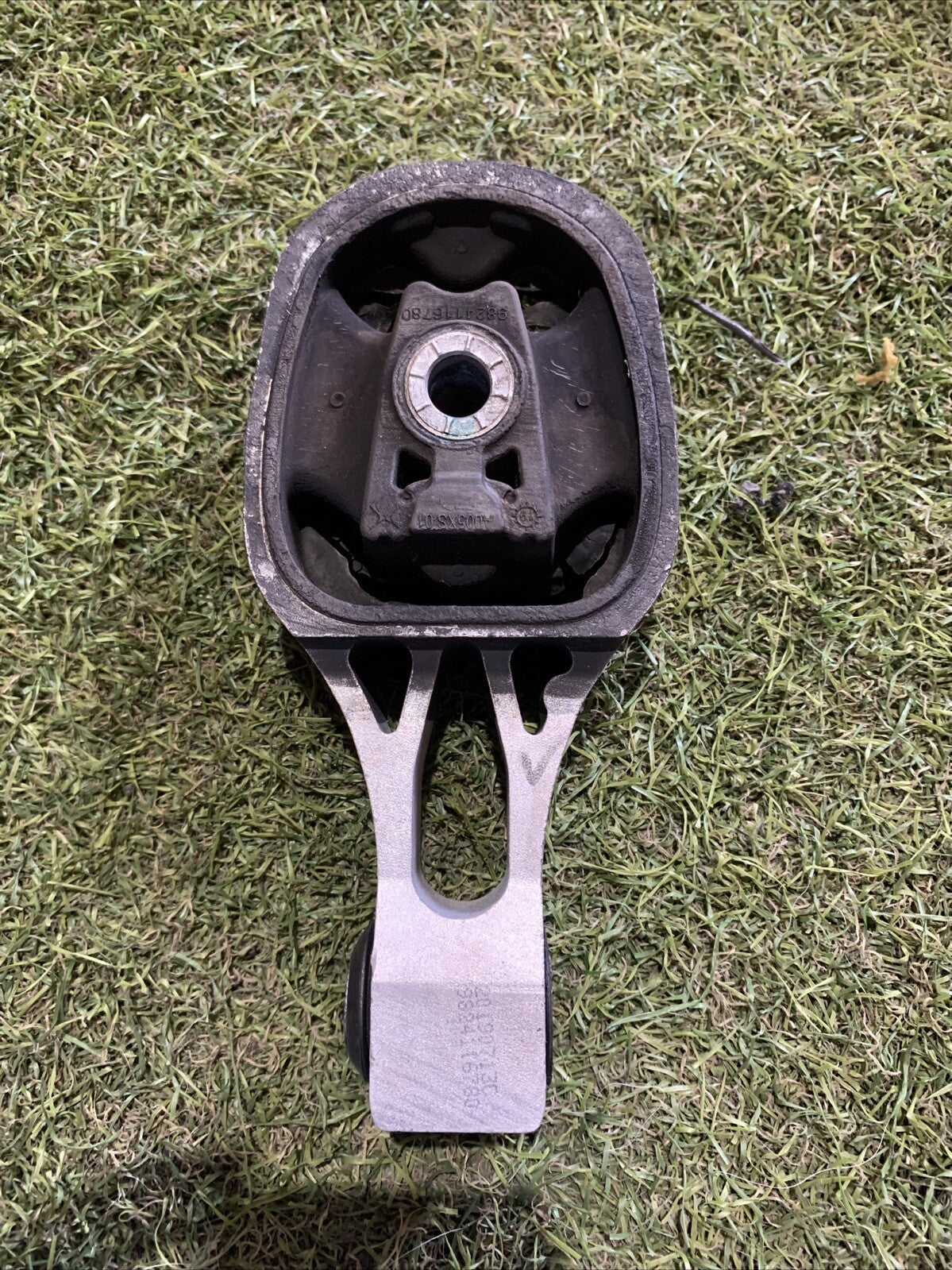 Supporto Motore Peugeot 2008 2020 9824116780