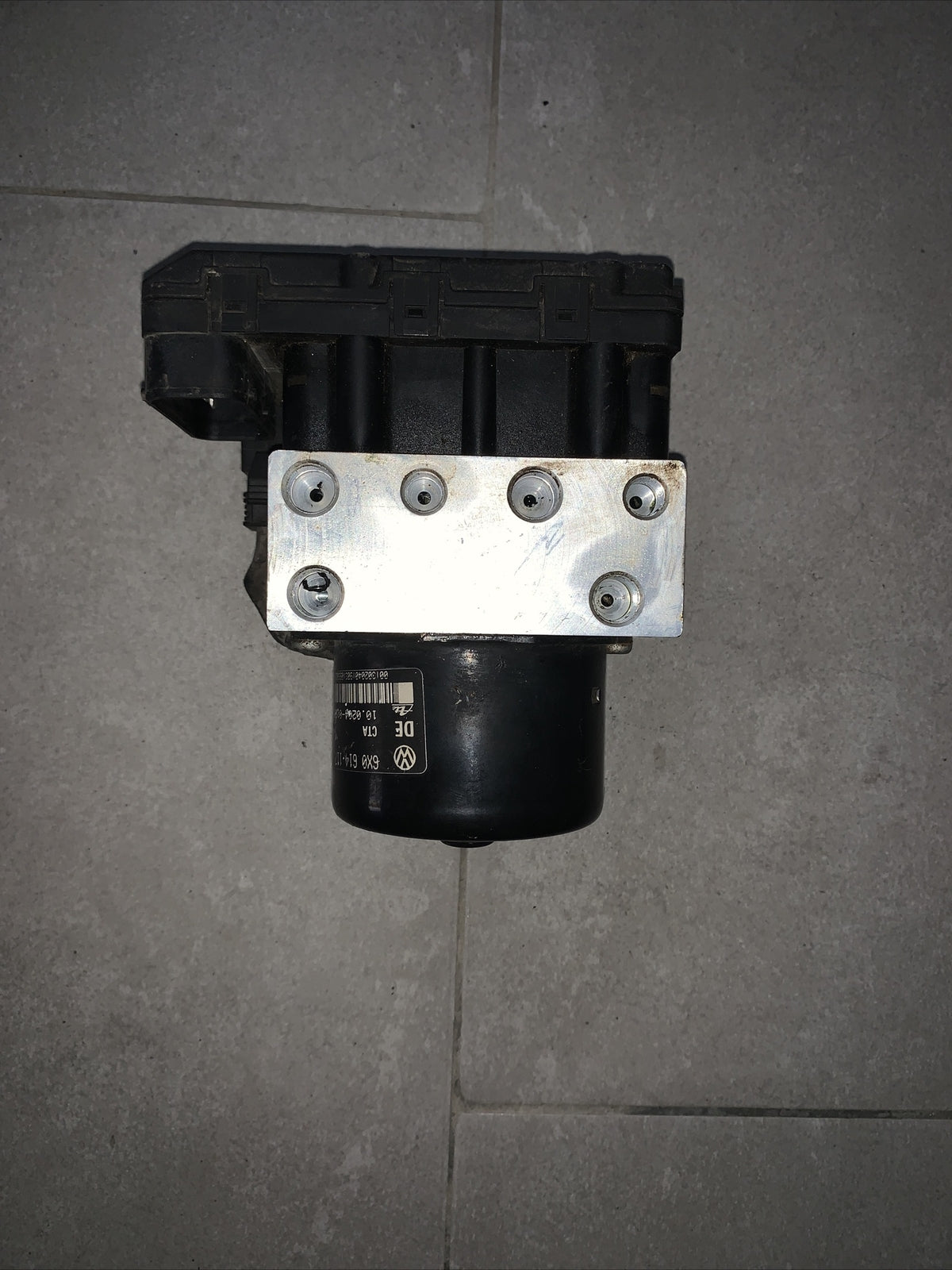 6X0614117+6X0907379B CENTRALINA POMPA ABS  SEAT = SKODA = VW