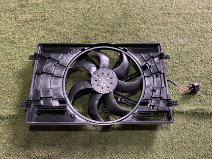 Elettroventola Radiatore Volkswagen T-Roc 2023 2.0 Diesel  5Q0121203DQ