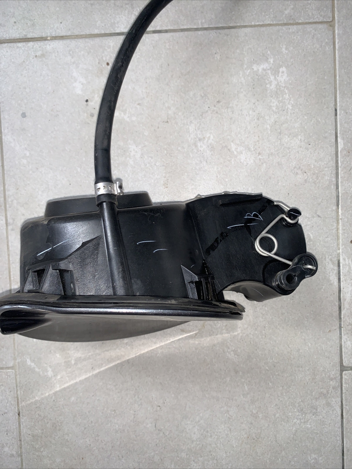 GN15-N27936-CB TAPPO SERBATOIO SPORTELLINO CARBURANTE FORD EcoSport