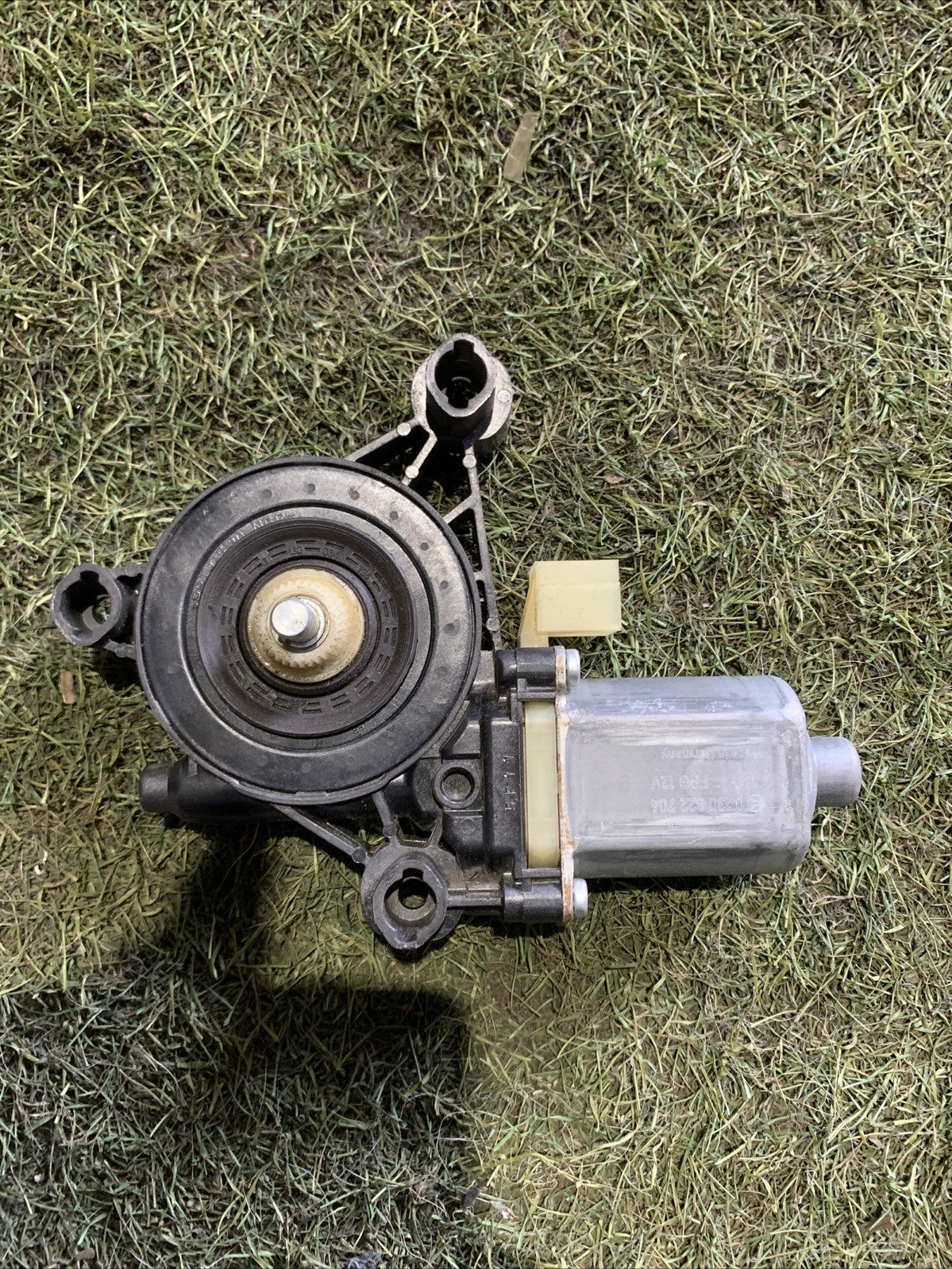 MOTORINO ALZAVETRO ANTERIORE DESTRO PER AUDI A4 Avant (8W5) 8W0959802 (15 )