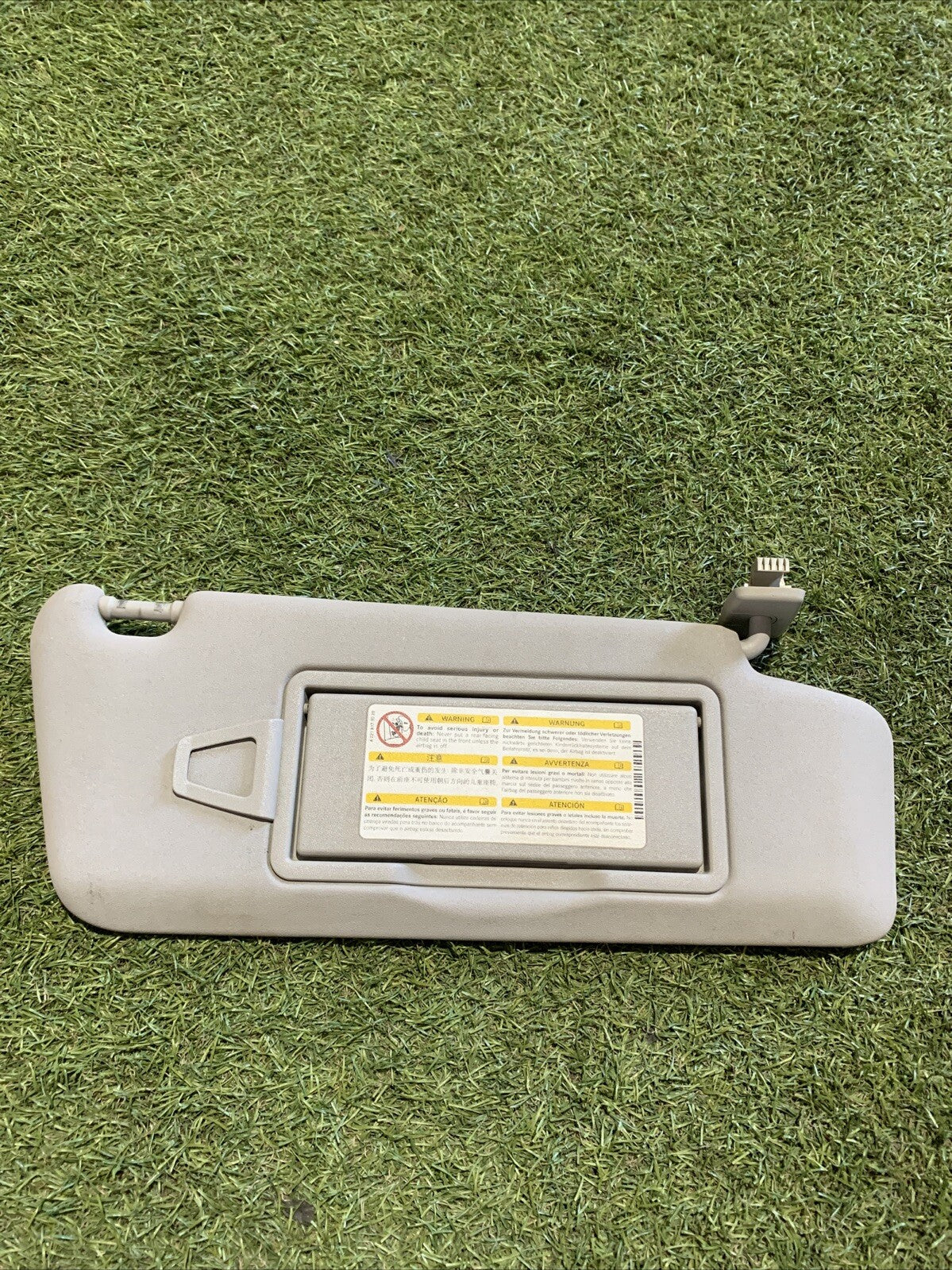 Aletta Parasole Destra Mercedes Classe C 220 Dal 2008 A2048102210