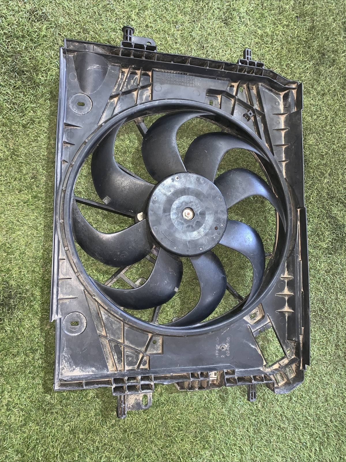 ELETTROVENTOLA RENAULT Captur Serie 214818009R-A Diesel 1500