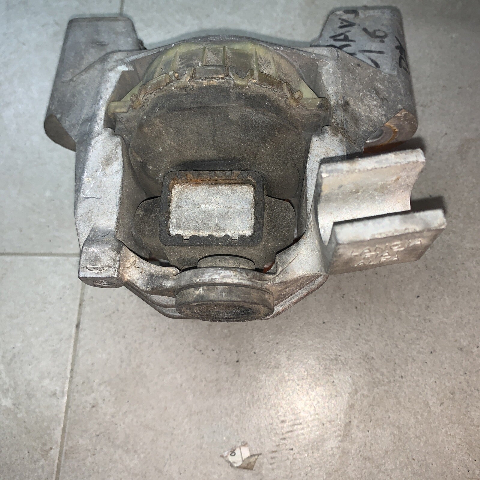 SUPPORTO MOTORE ANTERIORE DX FIAT BRAVO LANCIA DELTA 1.6 51796829
