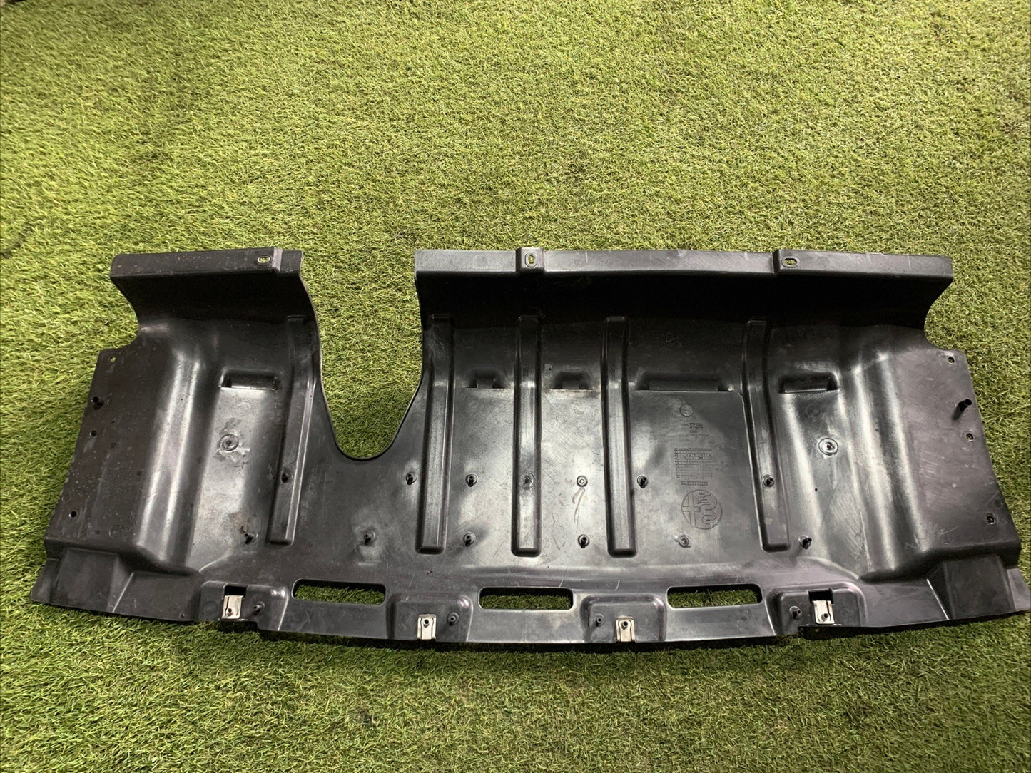 50536526 RIPARO INFERIORE PARAURTI POSTERIORE ALFA ROMEO GIULIA 2 (952)(2016  )