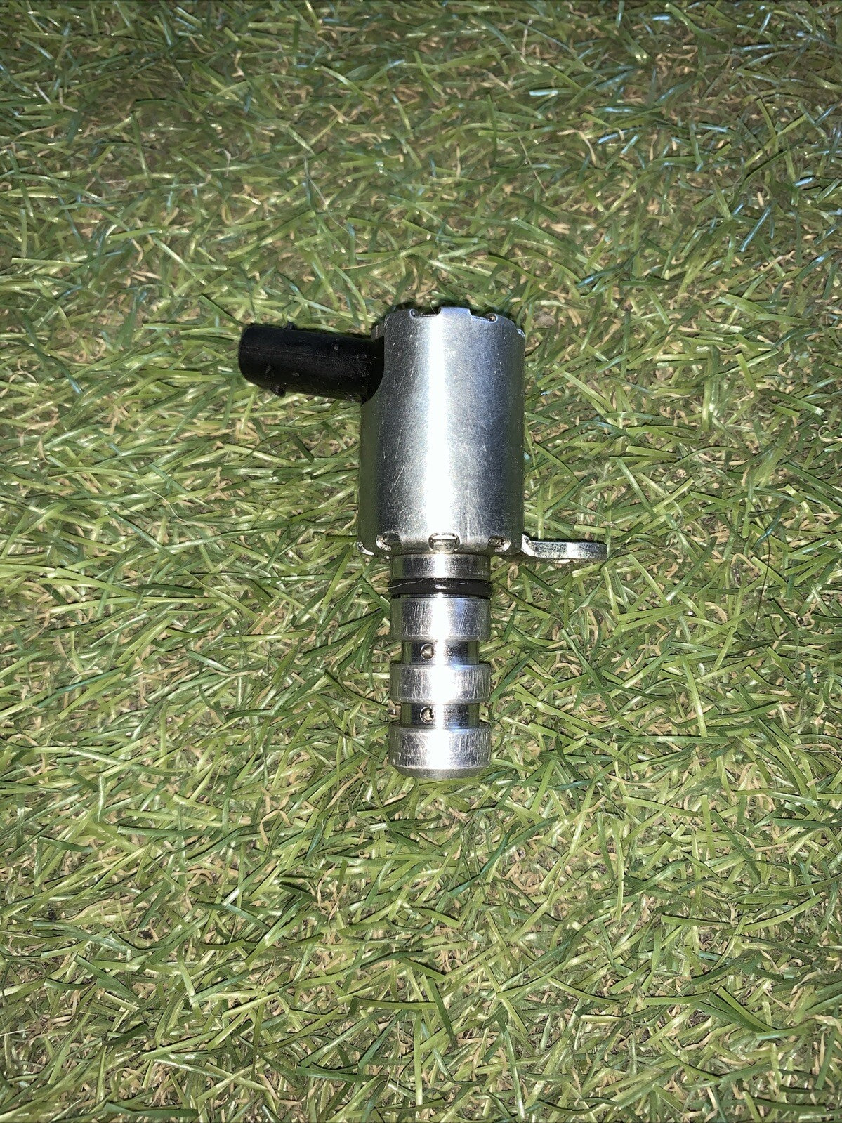 Valvola Regolazione Albero A Camme Volkswagen Golf 7 2.0 Benzina 06K115243L