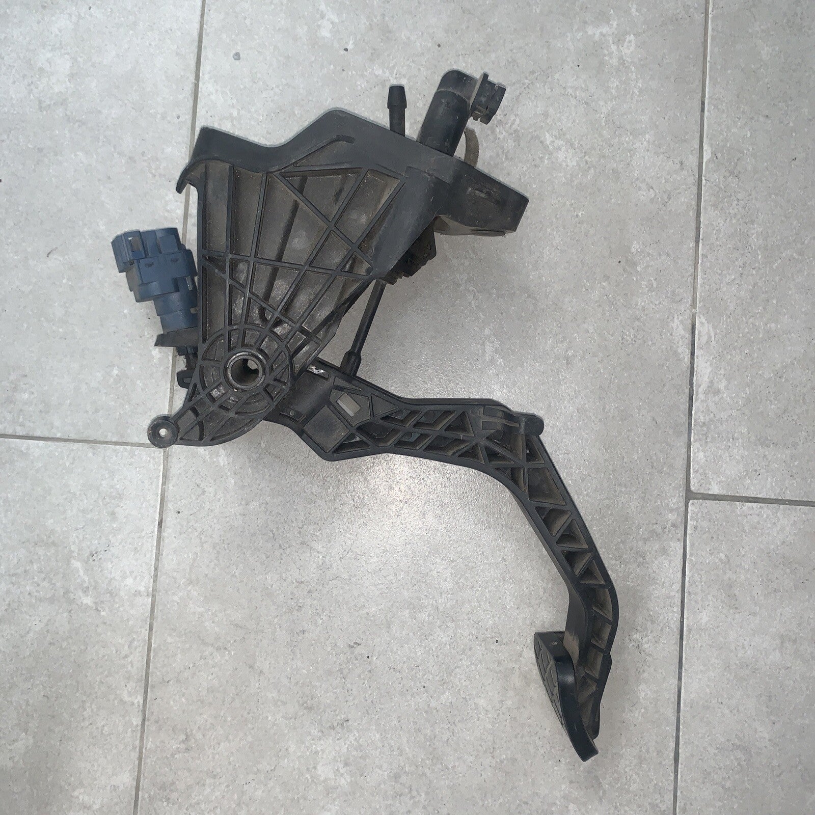 PEDALE FRENO PER VOLKSWAGEN POLO (6R1) | 6R1721059AA