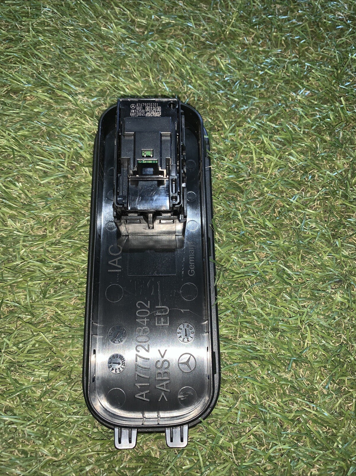 Pulsantiera Alzavetro Anteriore Destra Mercedes Classe A W177 A1777203402