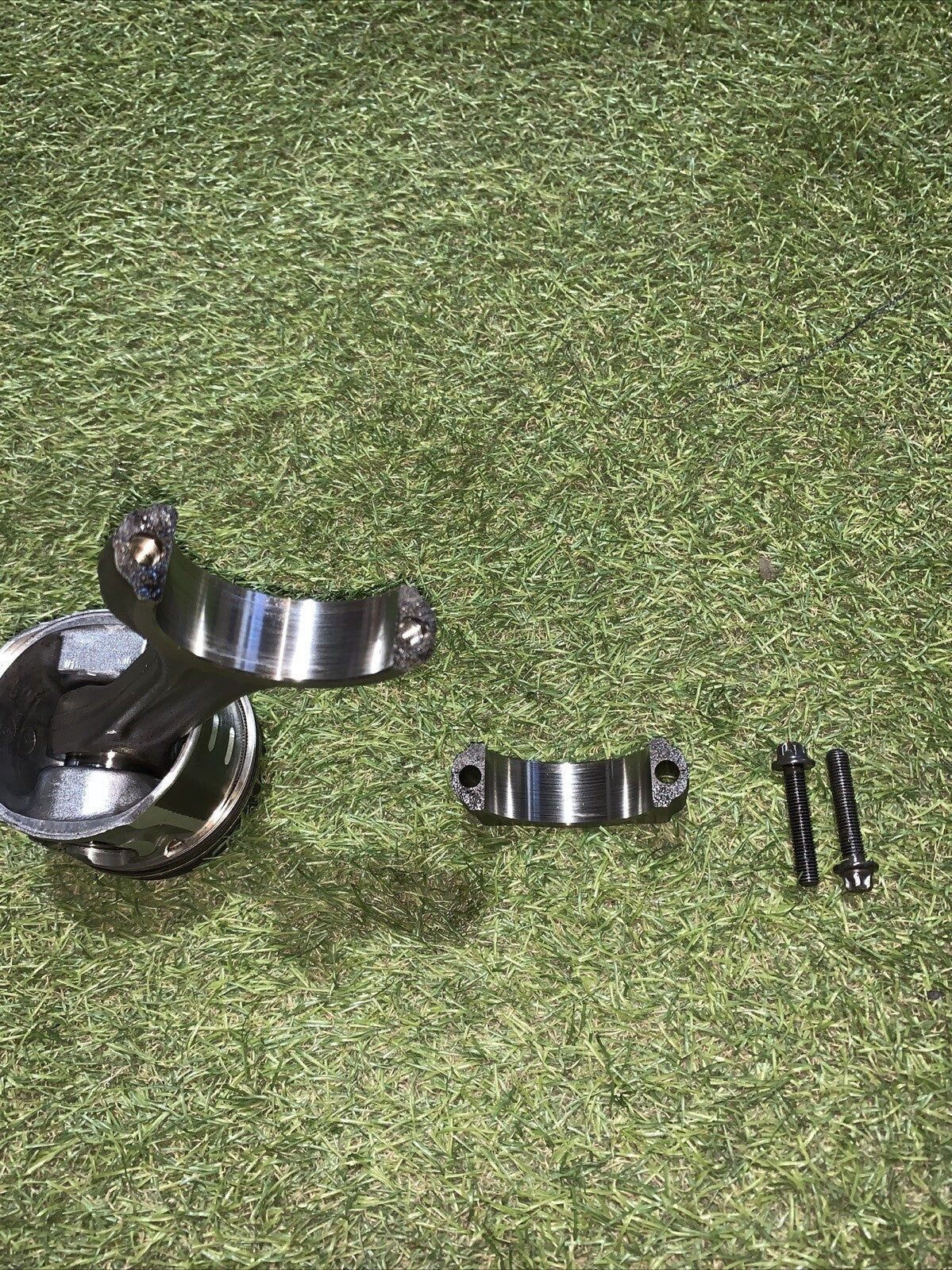 Pistone Motore Peugeot 2008 1.6 Diesel 9H05 1607373680 (2)