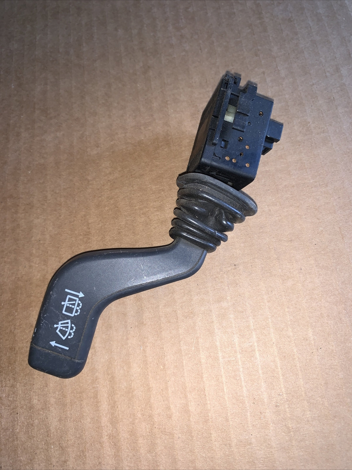 LEVA DEVIOLUCI Dx OPEL CORSA C DEL 2002 COD. 09185413