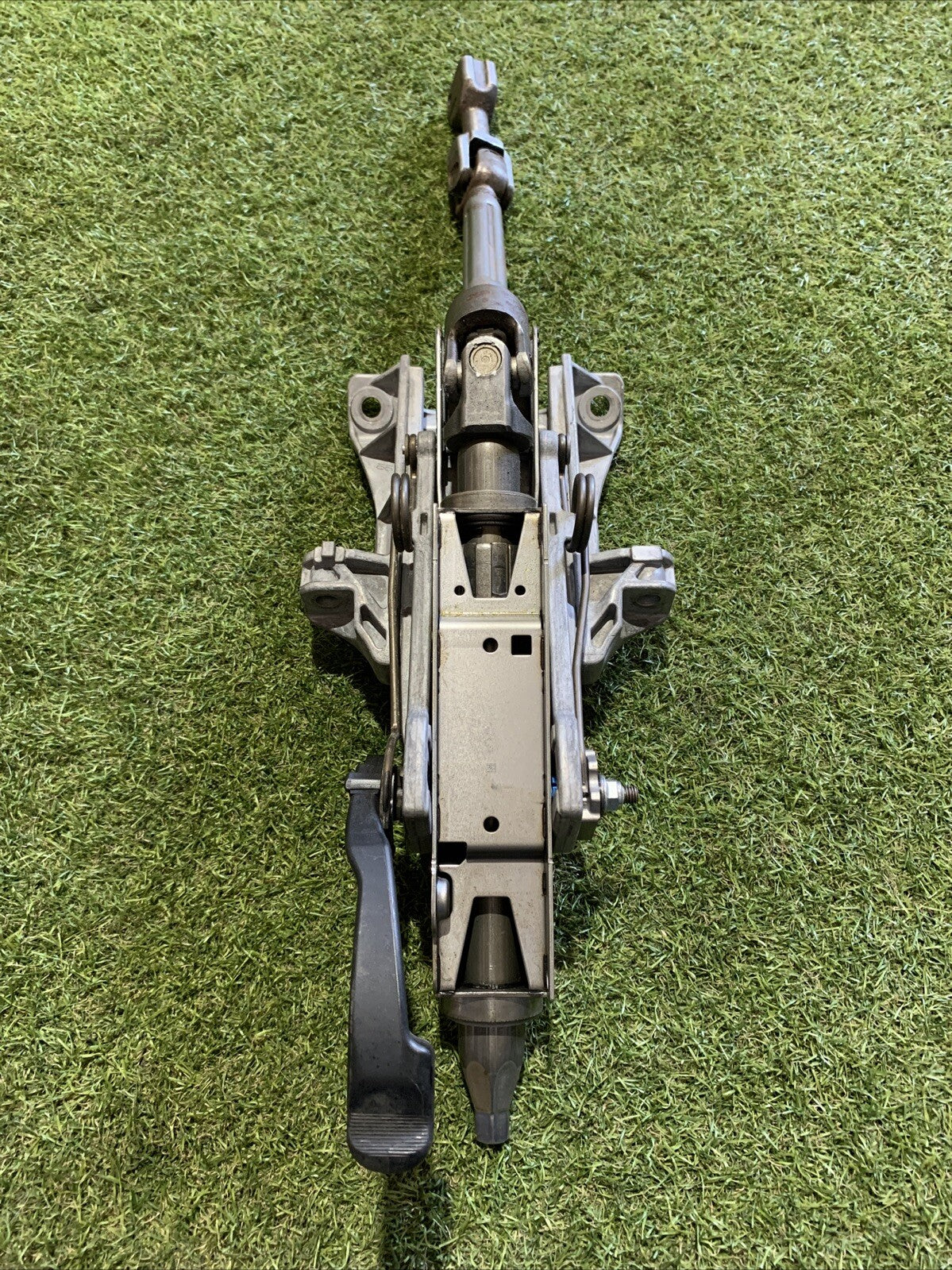 PIANTONE STERZO PER FORD S - Max Serie E1GC-3G506-BC (15>18)