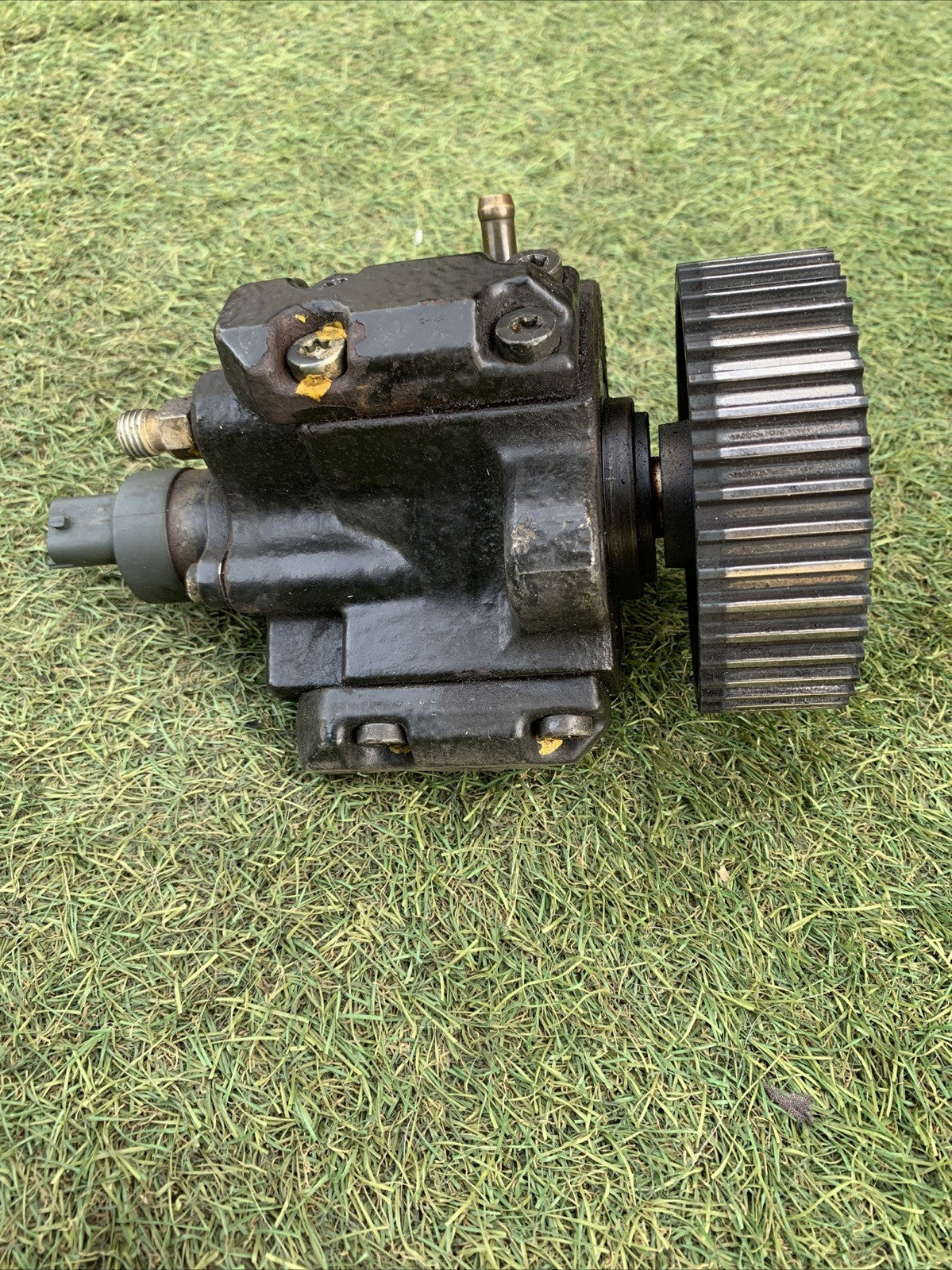 POMPA GASOLIO INIEZIONE FIAT PUNTO 188 1.9 JTD 0445010007