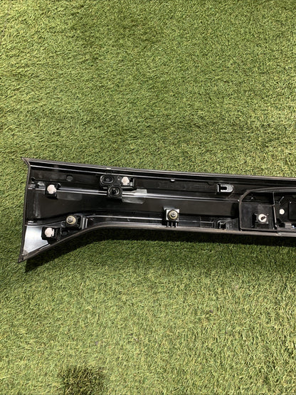 FANALE STOP CENTRALE PORTELLONE POSTERIORE  VOLKSWAGEN T-CROSS 2022 2GM827577J