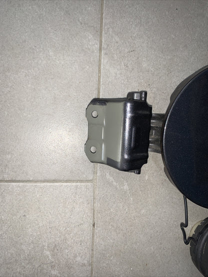 SPORTELLINO TAPPO SPORTELLO SERBATOIO TOYOTA YARIS 1.5 B HYBRID 2018