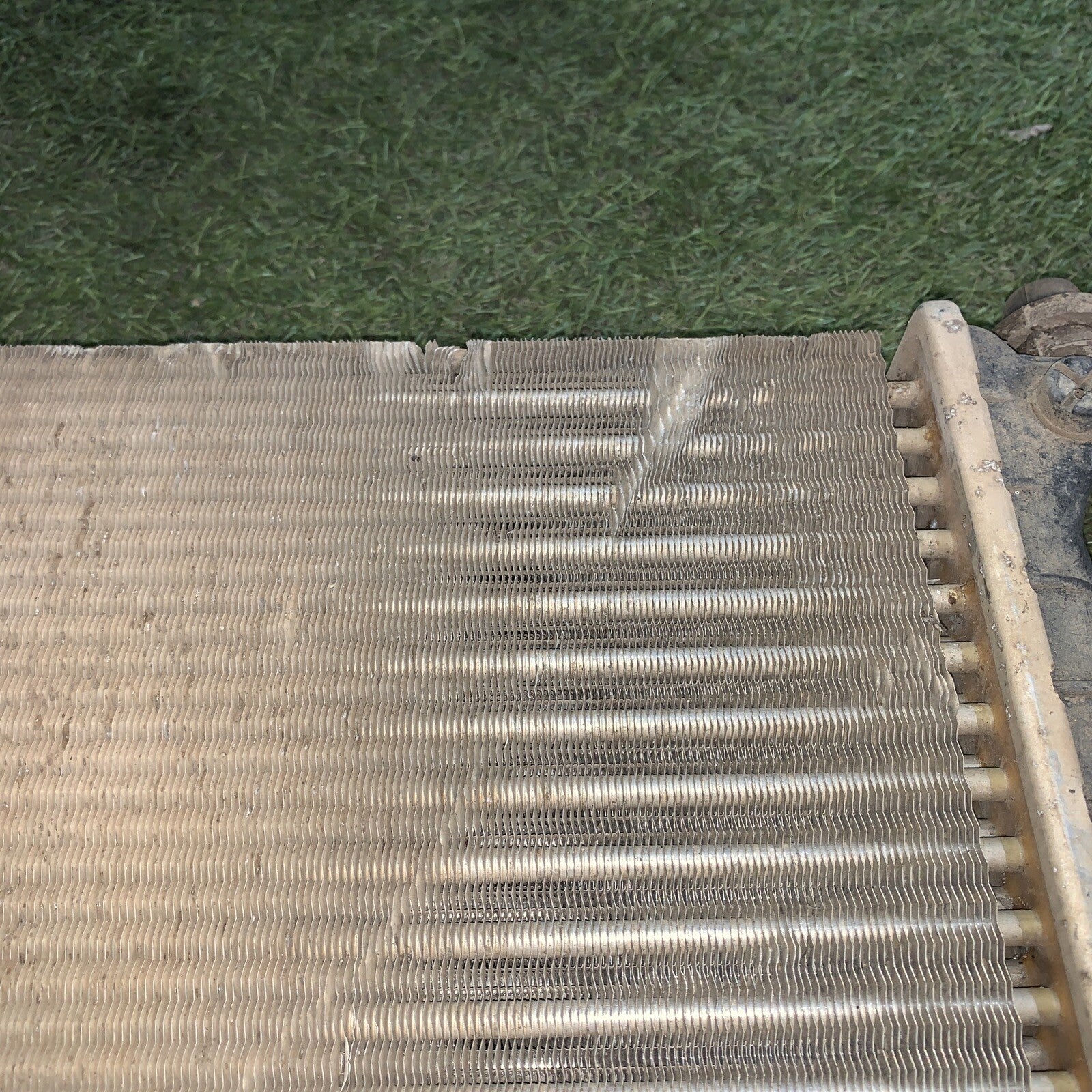 Radiatore acqua 96FB8005LB Ford Fusion 1.2/1.4