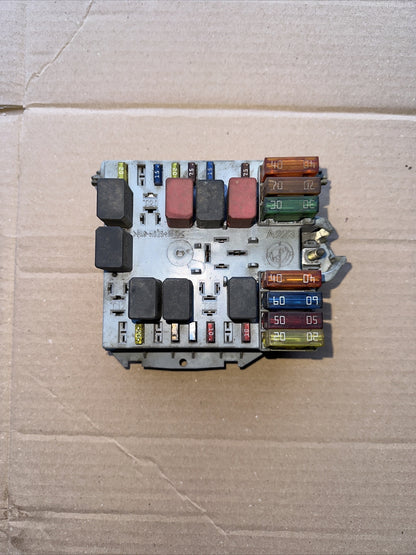 46778450 CENTRALINA PORTAFUSIBILI FUSIBILI FIAT PUNTO ( 188 ) 2 1.9 JTD DIESEL 8