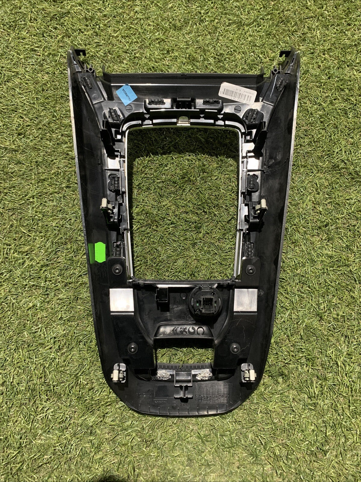 Cornice Tunnel Centrale Peugeot 308 II 2016 98088087XU 1301008XZD