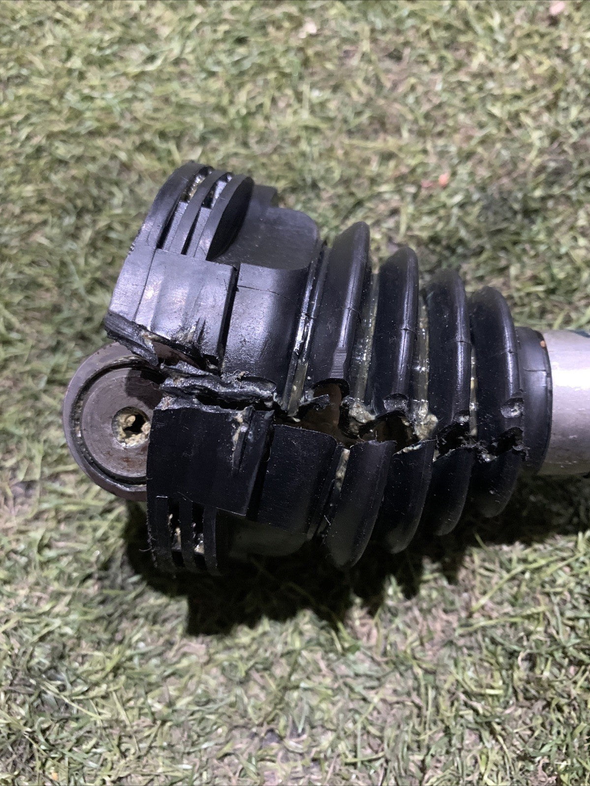 SEMIASSE ANTERIORE DESTRO PER PEUGEOT 2008 Serie 9824359680 (19 ) 1.2 BENZINA