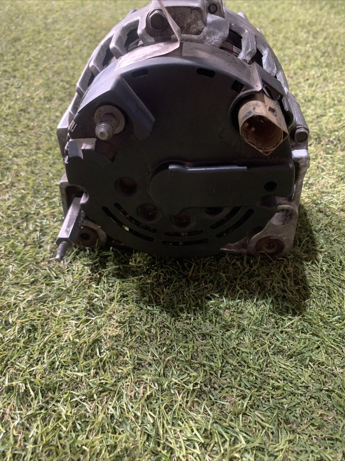 ALTERNATORE PER VOLKSWAGEN Polo 3° Serie 037903025G Benzina 1.4 (94>01)