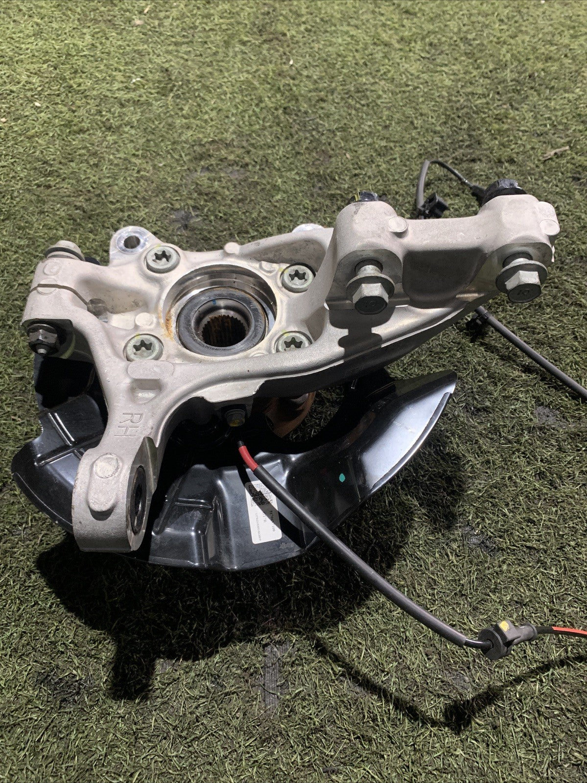 MOZZO MONTANTE FUSELLO ANTERIORE DESTRO KIA SPORTAGE 1.6 DIESEL 51711N 7000