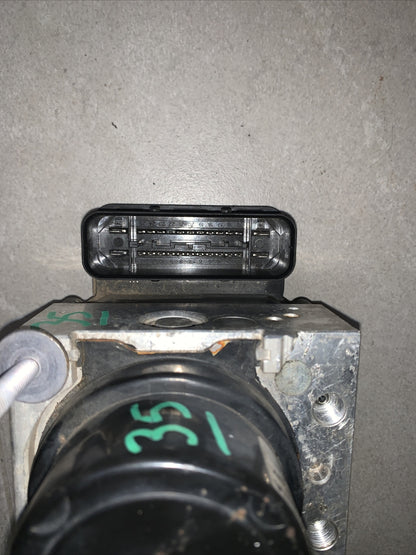 895410D170 POMPA CENTRALINA ABS TOYOTA YARIS 3 III (P13)(2010 IN POI) 1.5 Hybrid