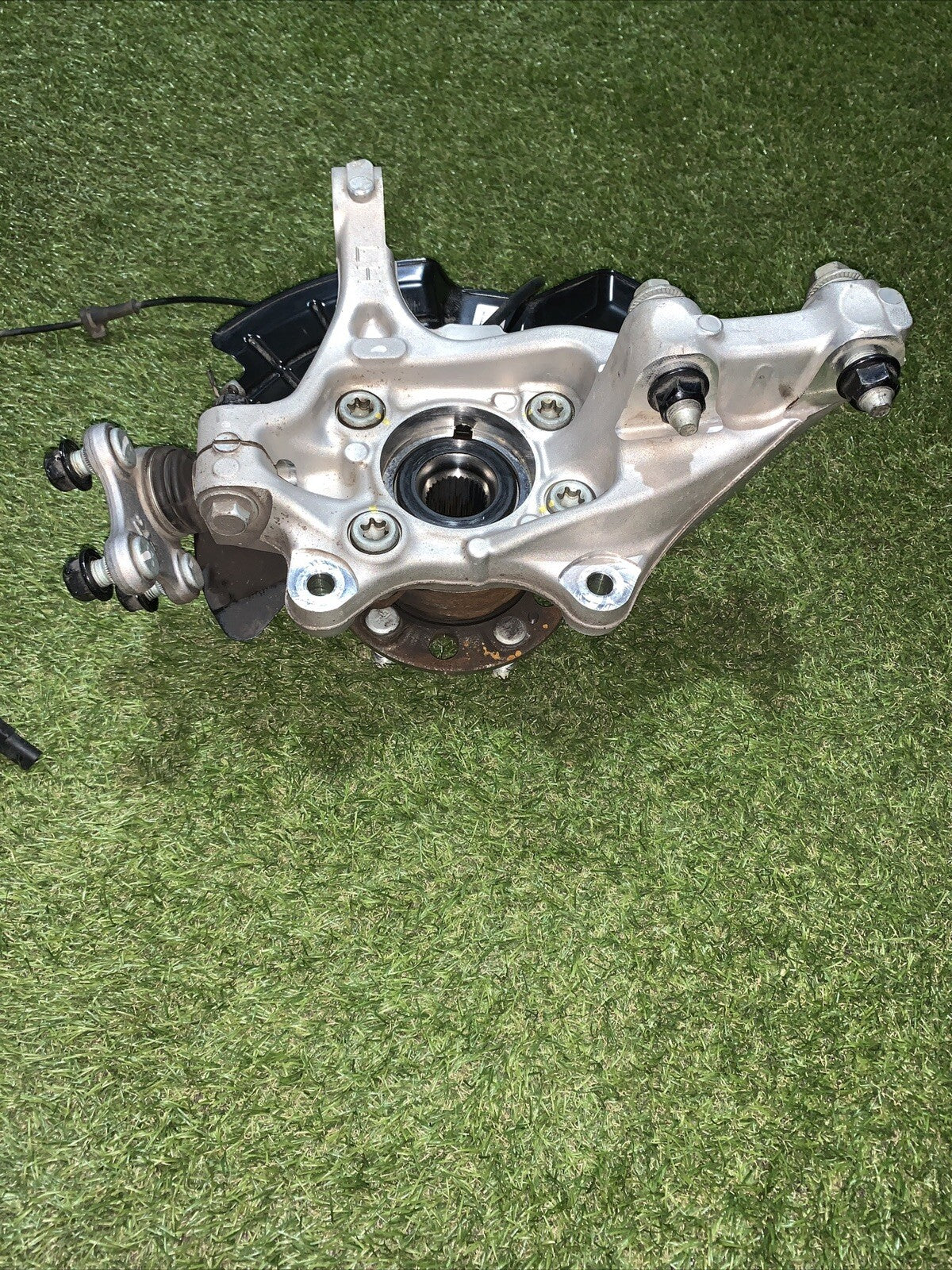 Mozzo Montante Fusello Anteriore Sinistro Kia Sportage 2023 1.6 Benzina Hybrid