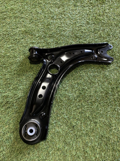 BRACCIO OSCILLANTE ANTERIORE SINISTRO VOLKSWAGEN T-ROC 5Q0407151R