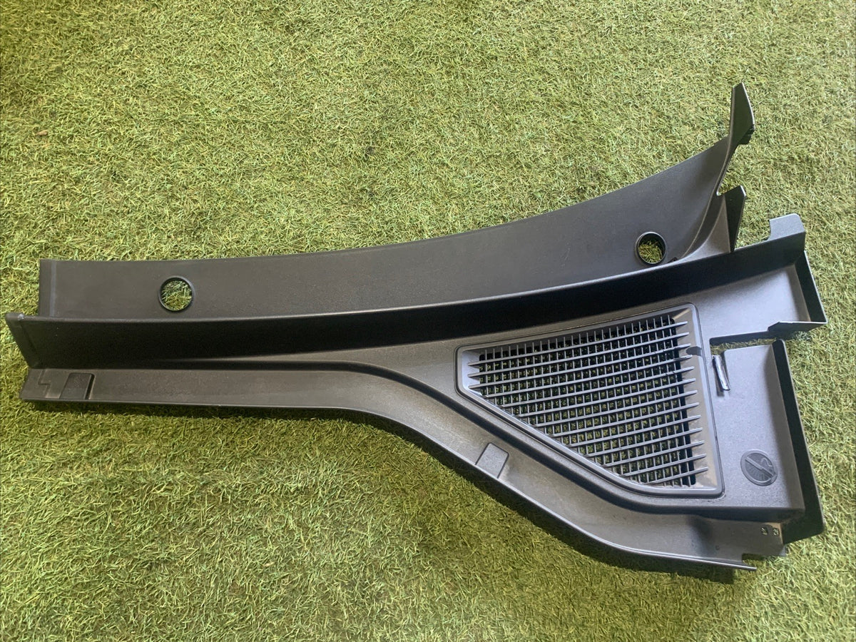Griglia Gocciolatoio Parte Sinistra Volkswagen T-Roc 2023 2GA819403