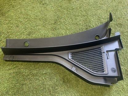 Griglia Gocciolatoio Parte Sinistra Volkswagen T-Roc 2023 2GA819403