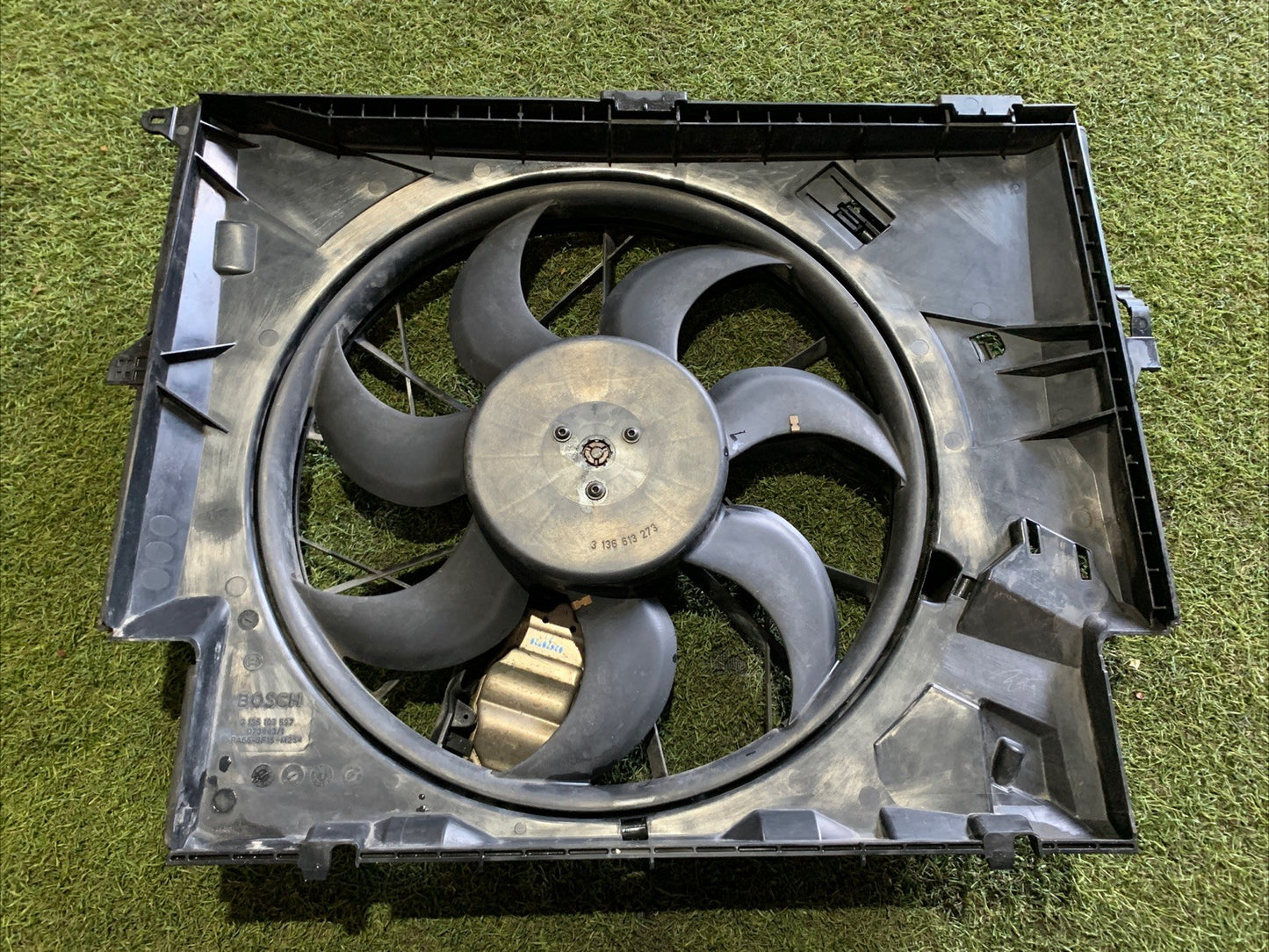Elettroventola Radiatore Bmw Serie 1 E81 2007 2.0 Diesel 3135103597